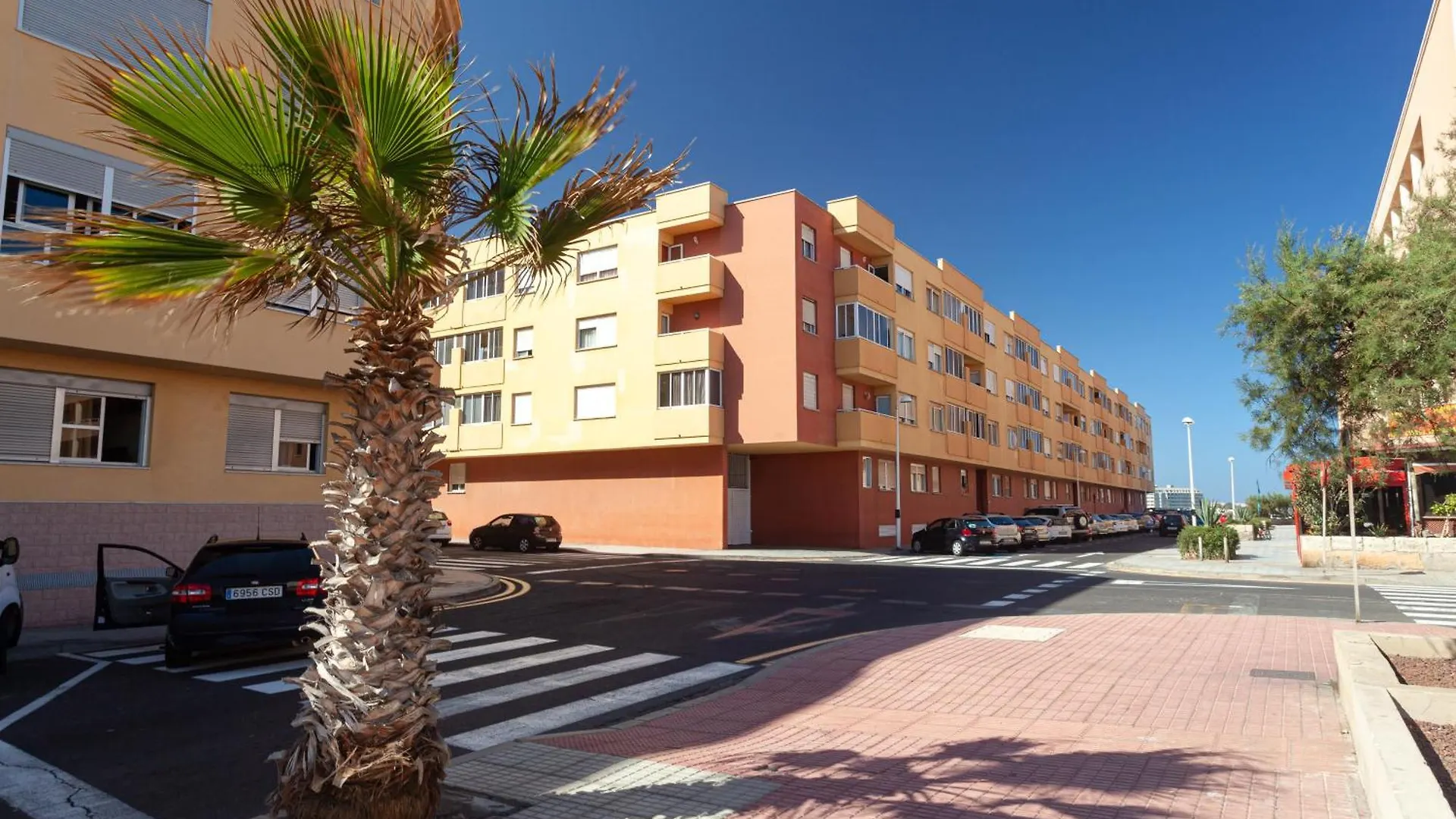 Modern Spacious 3 Bedroom Apartment Near The Beach El Médano 0*,  Espagne